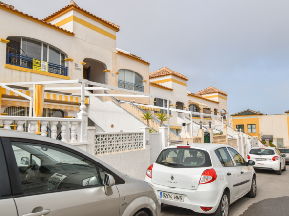 Apartment for sale in Gran Alacant by Pinar Properties